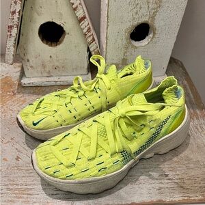 Nike Size 7 Space Hippie 04 Light Lemon Twist Green Sneakers